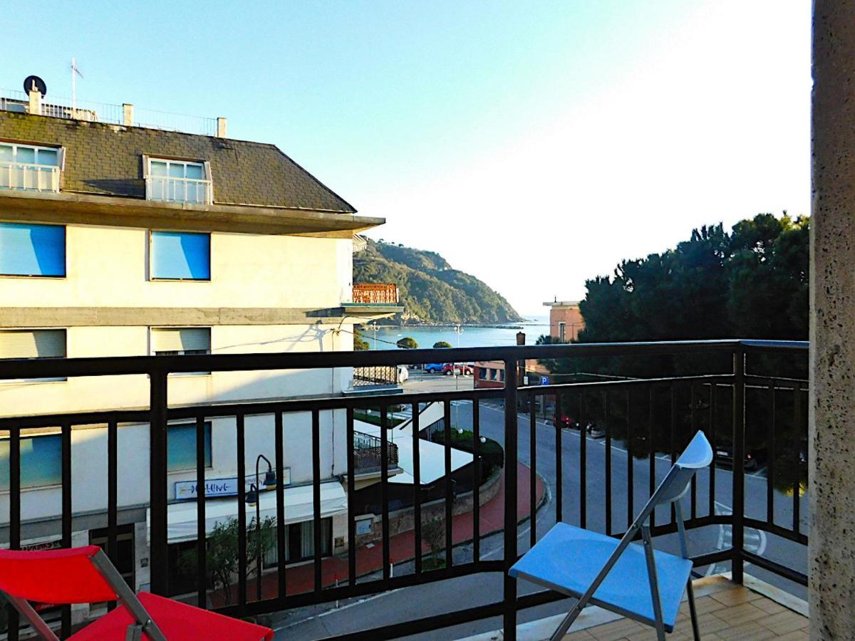 Aloha House!!! Leilighet Levanto Eksteriør bilde